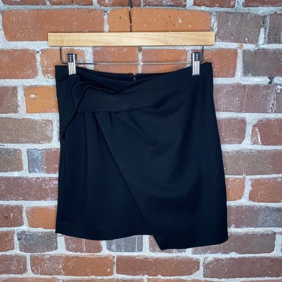 Babaton Asymmetrical Black Jethro Skirt - Picture 4 of 6